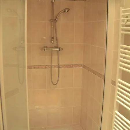 Bed and Breakfast Chateau De Ronziere 3*