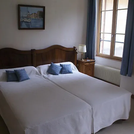 Chateau De Ronziere Bed & Breakfast 3*